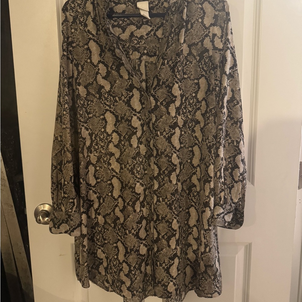 H&M Black and Cream Snake Print Dress